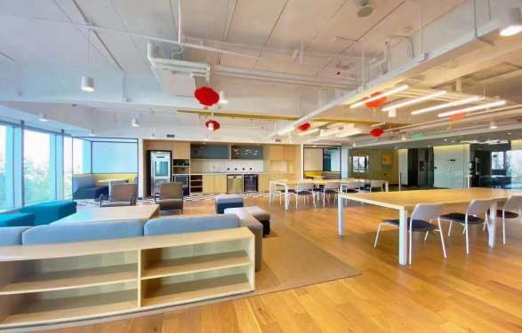 东四十条 中汇广场 整层精装修带家具 正对电梯 特价房出租 办公楼租赁 北京我爱我家
